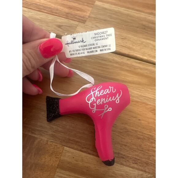 Set of 2  Hallmark Christmas ornaments. Make Up Palette/Shear Genius hair dryer - Picture 4 of 5